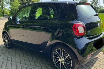Smart ForFour 9.400 km 11.800 &euro; Osnabrück 49076
