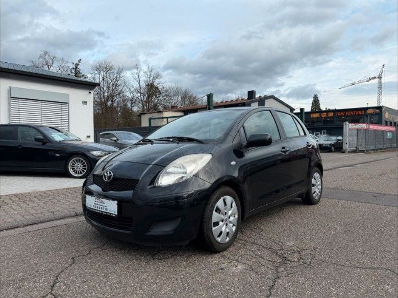 Toyota Yaris 200.000 km 3.499 &euro; Speyer 67346
