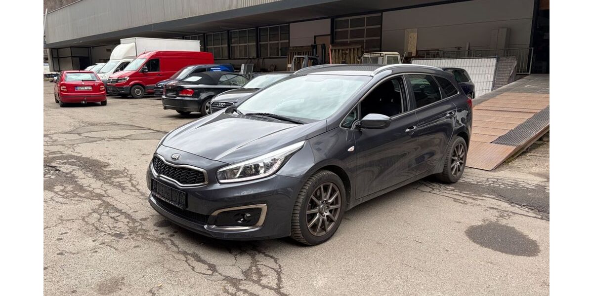 Kia ceed / Ceed 150.000 km 6.950 &euro; Rottweil 78628