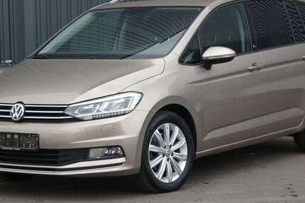 VW Touran 143.900 km 15.790 &euro; Lauingen/Donau 89415