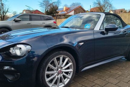 Fiat 124 Spider 128.000 km 16.300 &euro; Mering 86415