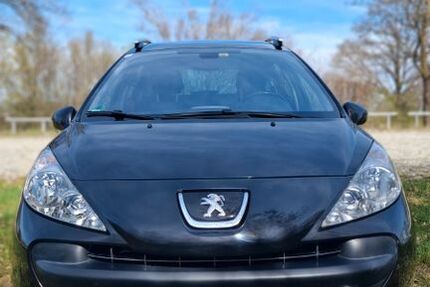 Peugeot 207 176.000 km 3.400 &euro; Bad Waldsee 88339