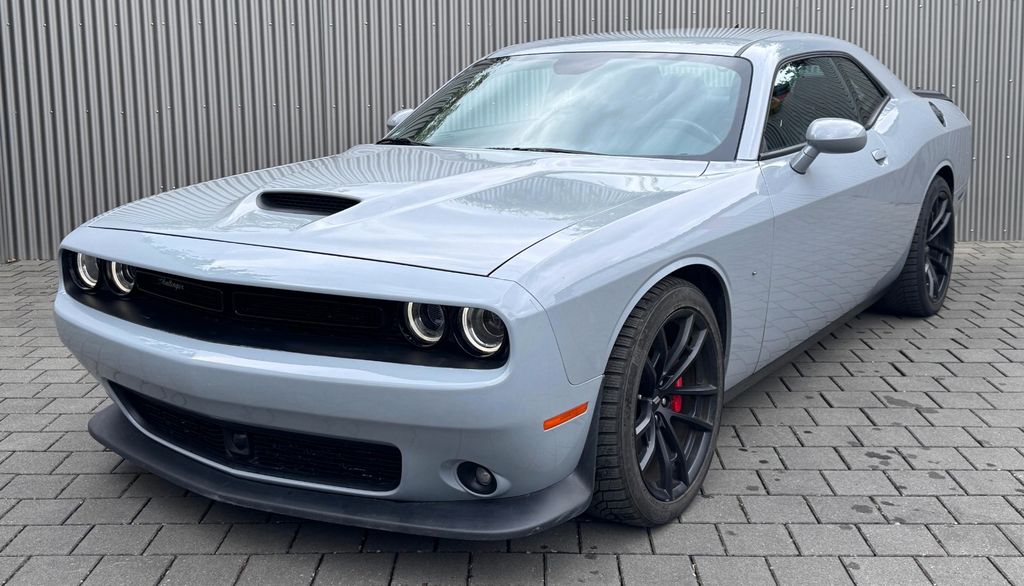 Dodge Challenger 38.000 km 36.999 &euro; Pfullingen 72793