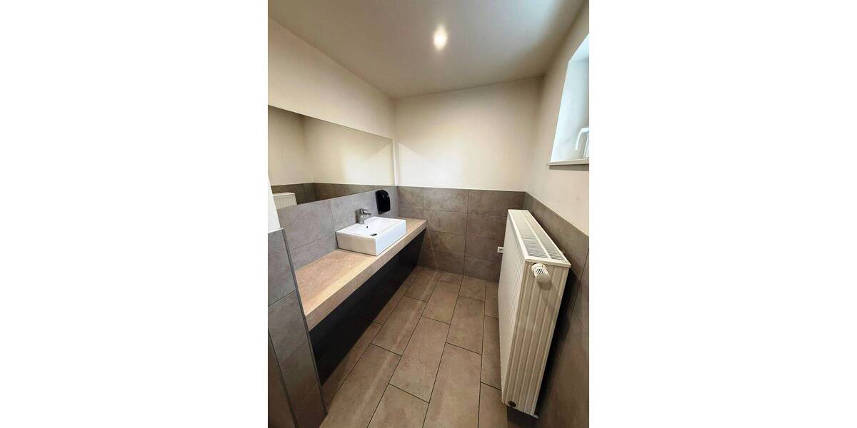 Gewerbeobjekt Pforzheim Südweststadt - 5 Zimmer, 230 m&sup2;, 395.000&euro; | Angebot:25748640