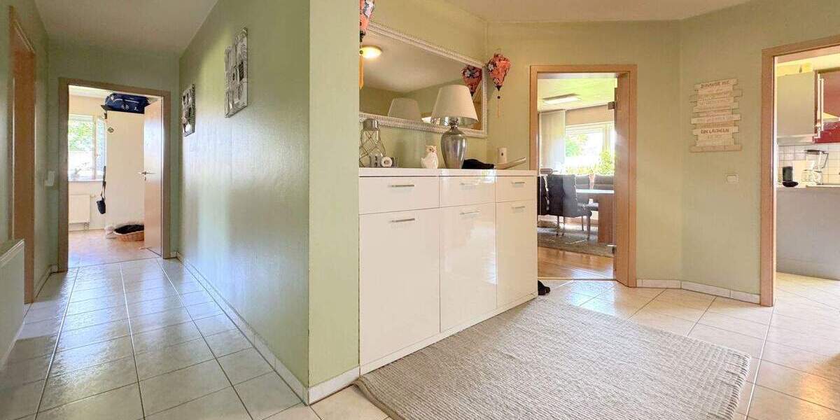 Etagenwohnung Eitorf Halft - 4 Zimmer, 132 m&sup2;, 329.000&euro; | Angebot:23479667