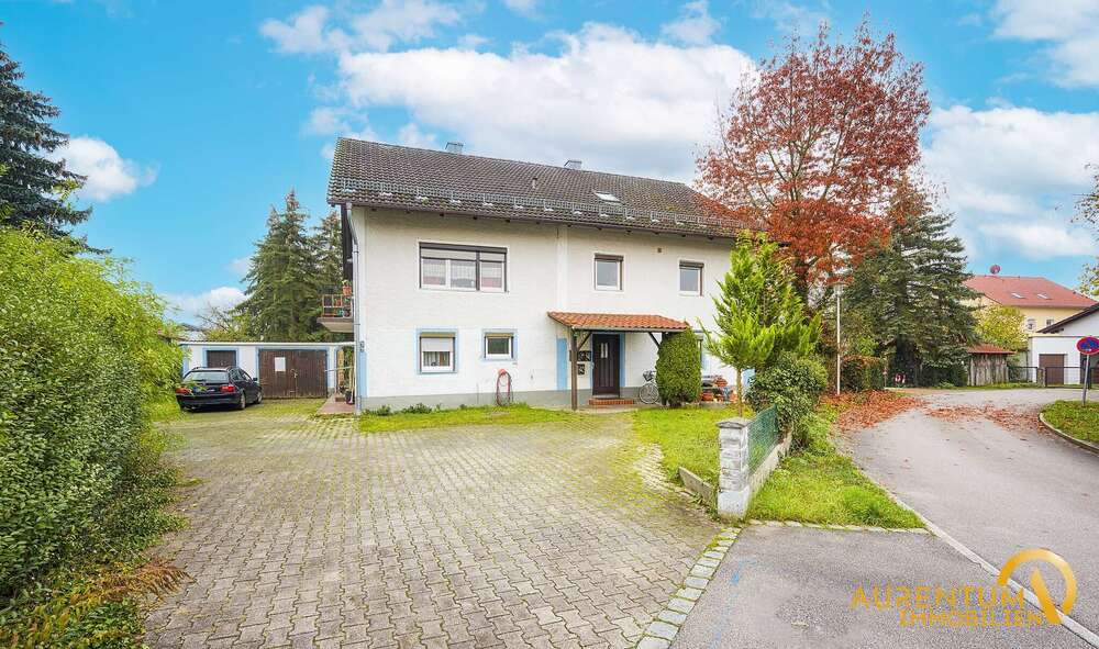 Haus zum Kaufen in Wallersdorf 320.000 € 200 m² 12 zimmer