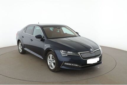 Skoda Superb 92.300 km 22.517 &euro; Stuttgart 70435