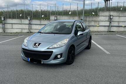 Peugeot 207 123.500 km 2.690 € Bayreuth 95448