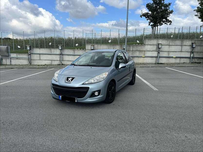 Peugeot 207 123.500 km 2.690 € Bayreuth 95448
