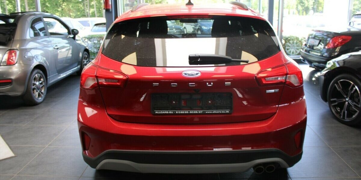 Ford Focus 1.0 EcoBoost Hybrid ACTIVE X 54.860 km 14.980 &euro; Euskirchen 53881