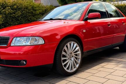 Audi A4 141.000 km 4.300 &euro; Neuenrade 58809