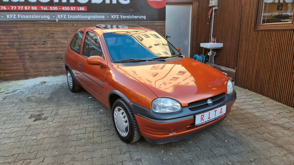 Opel Corsa 111.981 km 2.980 &euro; Berlin 10627