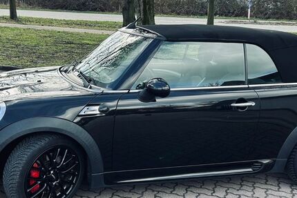 Mini John Cooper Works Cabrio 137.281 km 9.399 &euro; Lübeck 23617