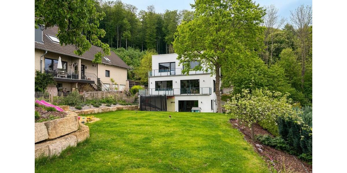 Einfamilienhaus Springe - 5 Zimmer, 244 m&sup2;, 2.790&euro; | Angebot:26453481