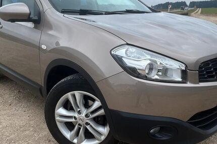 Nissan Qashqai 107.000 km 7.399 &euro; Fürth 90762