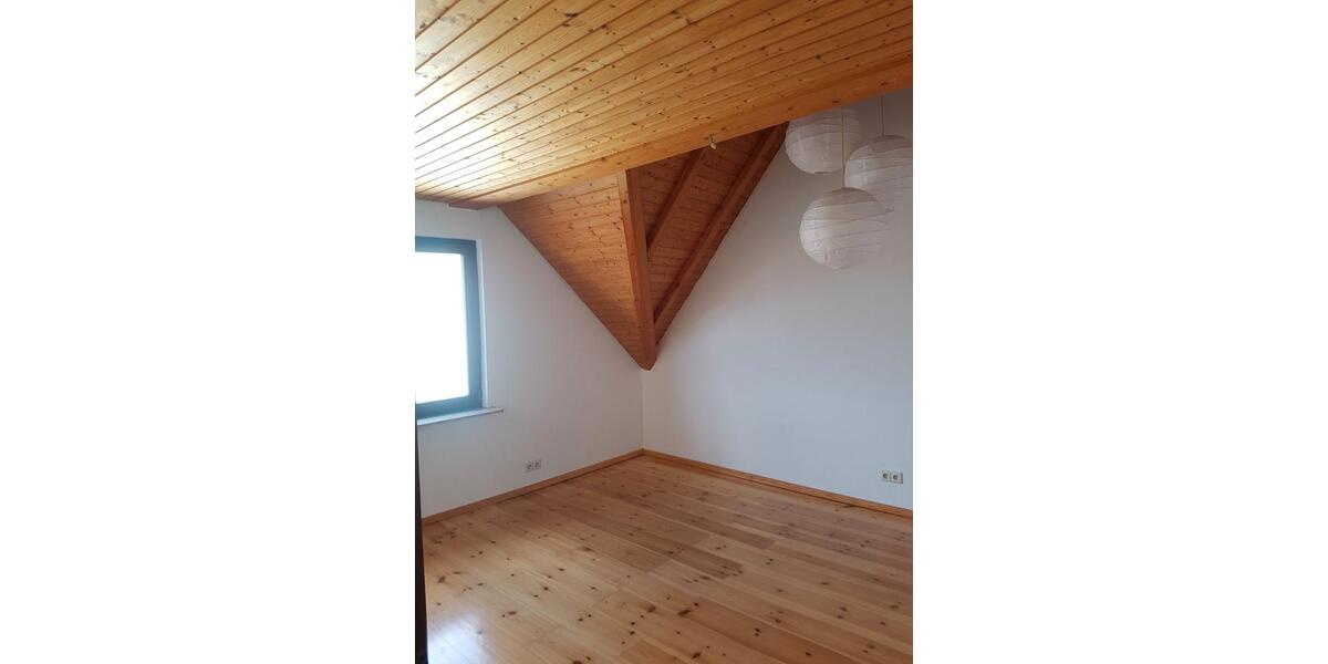 Maisonettenwohnung Sipplingen - 4 Zimmer, 135 m&sup2;, 1.300&euro; | Angebot:26705335