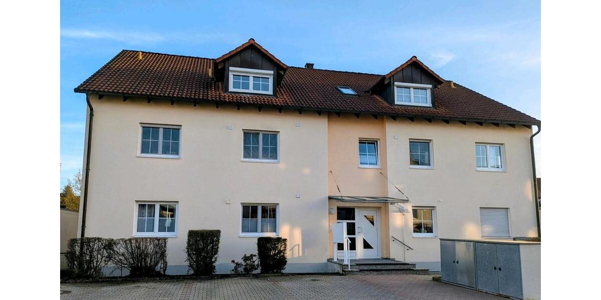Dachgeschoßwohnung Eckental - 3 Zimmer, 65 m&sup2;, 900&euro; | Angebot:25509719
