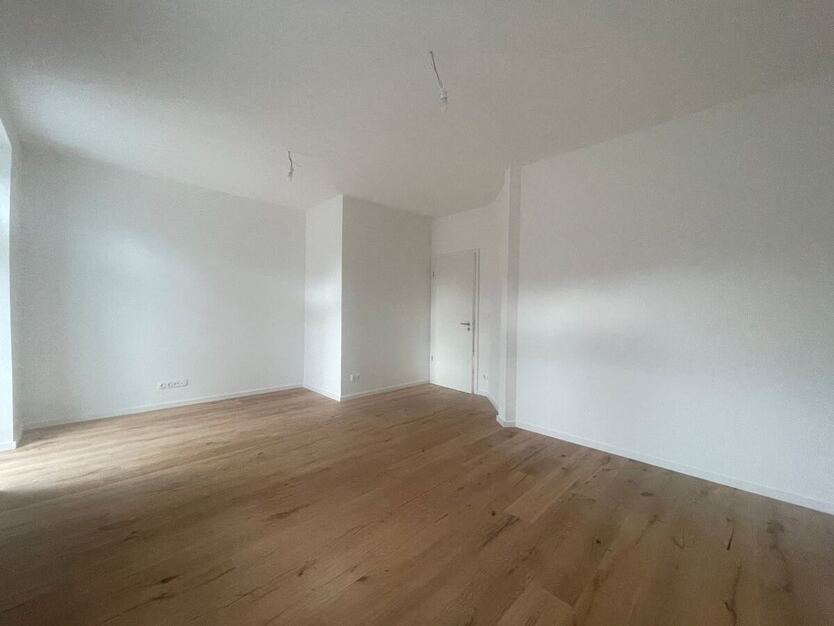 Großzügig Wohnen in hochwertig sanierter Etage im Zentrum von FalkensteinV. 5 zimmer