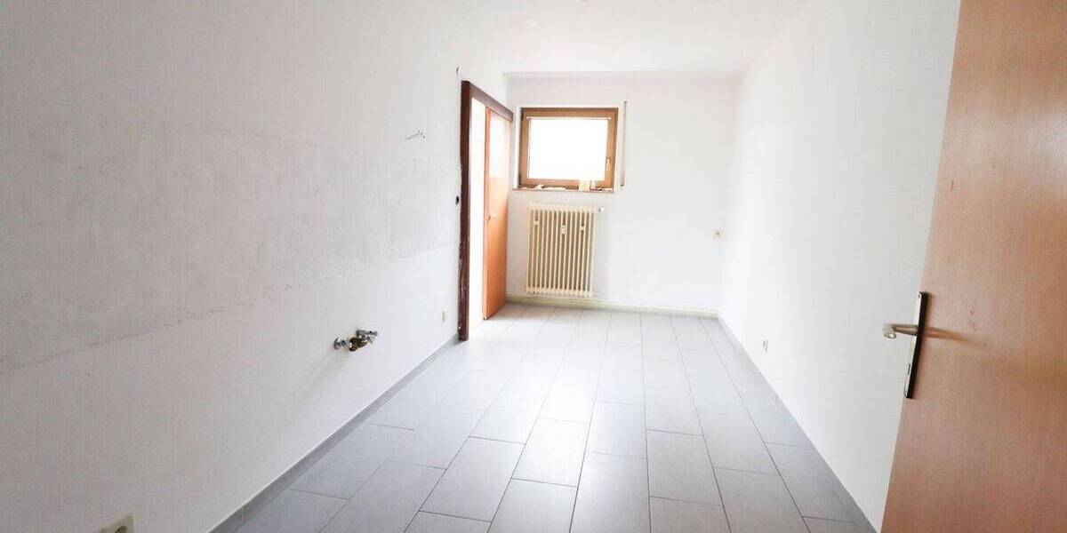 Etagenwohnung Greding - 9 Zimmer, 241 m&sup2;, 450.000&euro; | Angebot:25745121