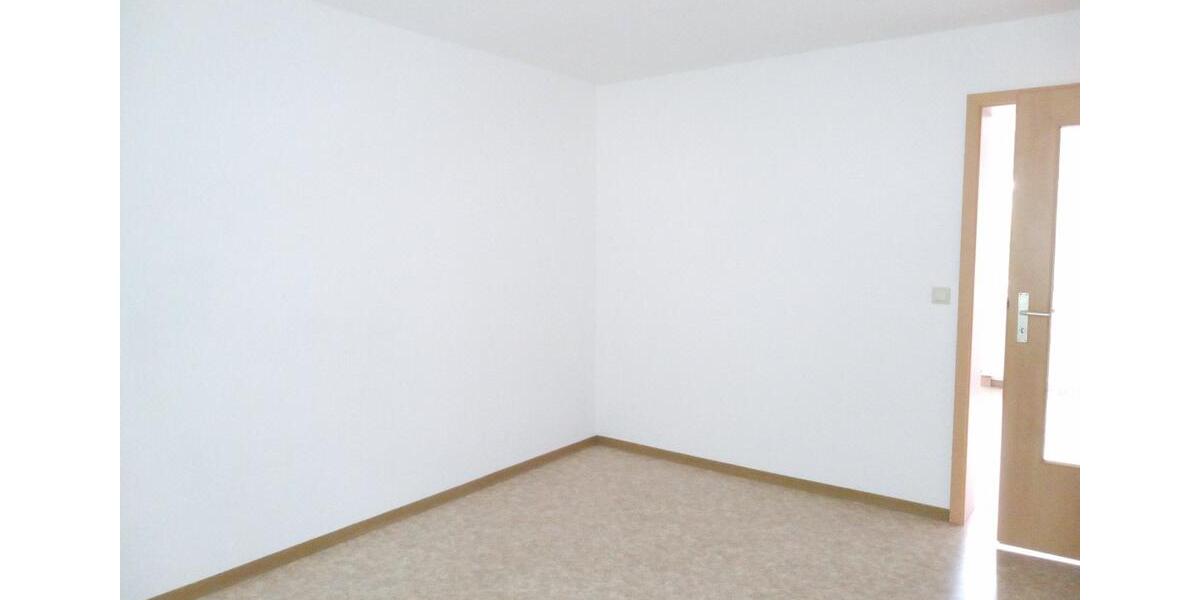 Etagenwohnung Bischofswerda - 3 Zimmer, 59 m&sup2;, 350&euro; | Angebot:26562176