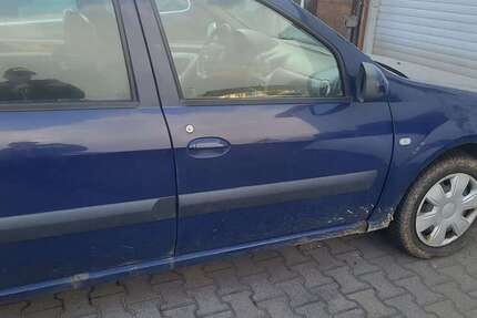 Dacia Logan 370.000 km 999 &euro; Elsteraue 06729