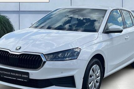 Skoda Fabia 41.990 km 12.870 &euro; Wörth a. Donau 93086