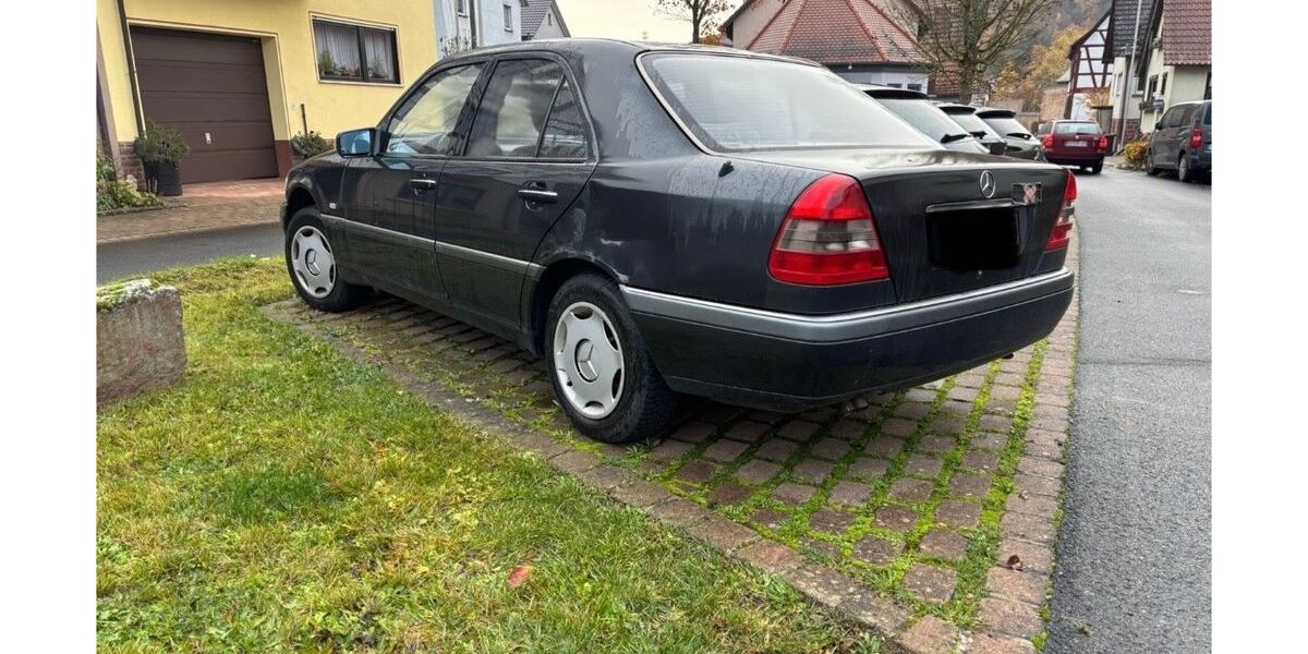 Mercedes-Benz C 280 472.000 km 3.300 &euro; Neustadt am Main 97845