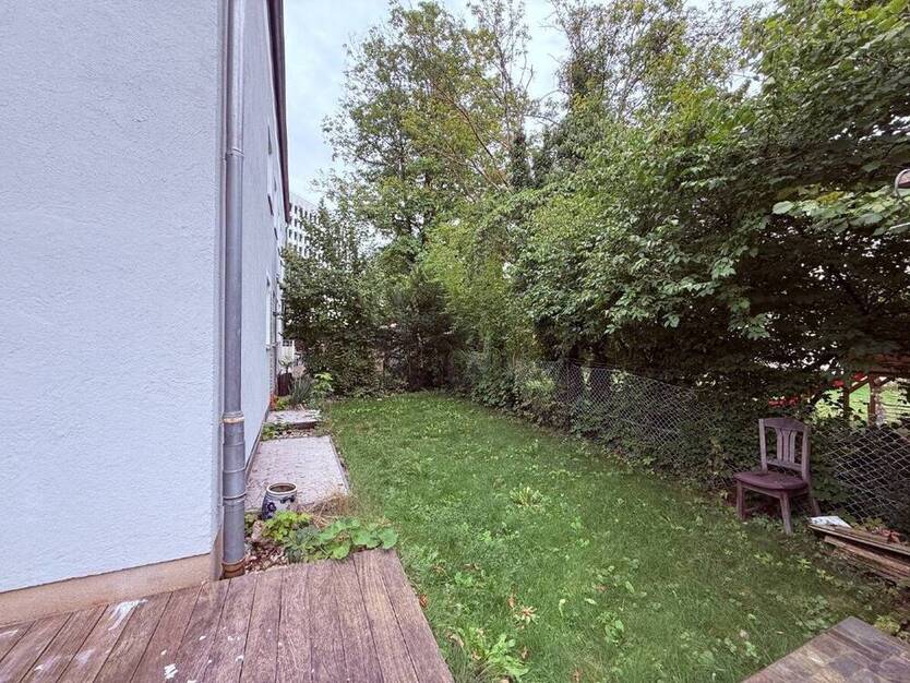WEIGERT: Familiengerechte GartenWohnung mit Hobbyraum in Pasing unweit des Westbad