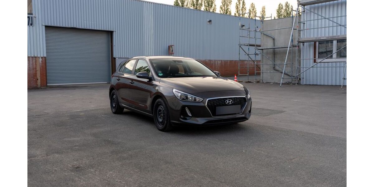 Hyundai i30 128.000 km 11.000 &euro; Springe 31832