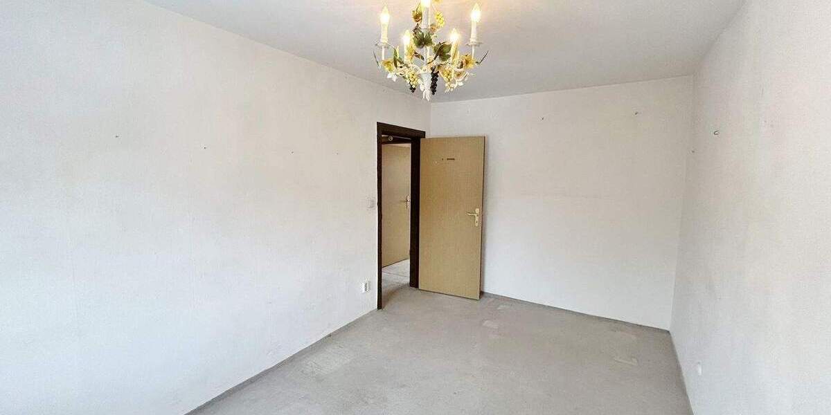 Reihenmittelhaus Lübeck St. Jürgen - 6 Zimmer, 110 m&sup2;, 290.000&euro; | Angebot:25360537