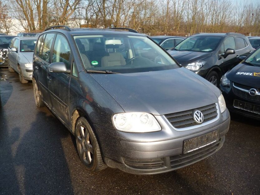 VW Touran 240.000 km 1.350 € Bottrop 46238