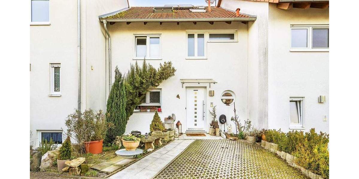 Reihenmittelhaus Bruchsal / Helmsheim Helmsheim - 6 Zimmer, 169 m&sup2;, 449.000&euro; | Angebot:25896127