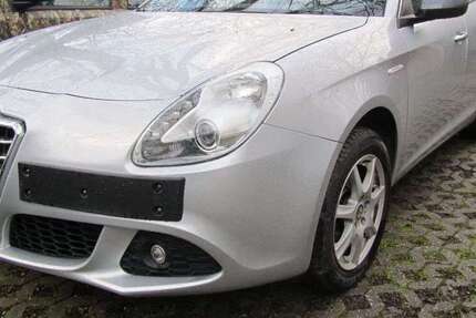 Alfa Romeo Giulietta 103.930 km 5.500 &euro; Kasel 54317