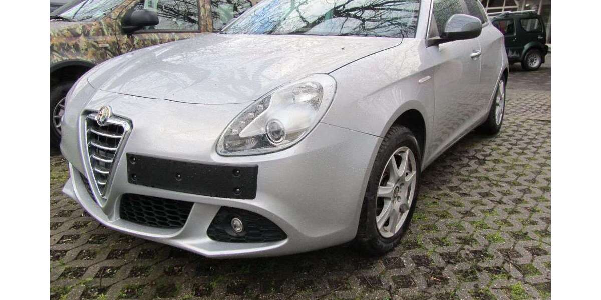 Alfa Romeo Giulietta 103.930 km 5.500 &euro; Kasel 54317