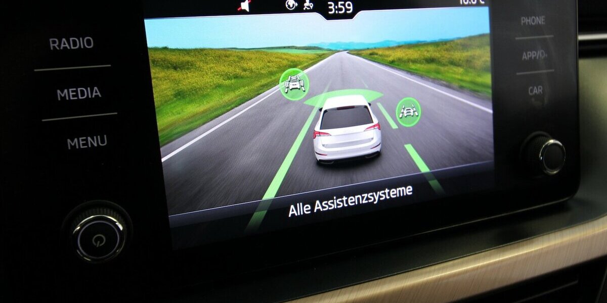 Skoda Scala 1.5 TSI 7-DSG Style Plus LED+KAMERA+AHK 57.189 km 21.900 &euro; Hagenow 19230