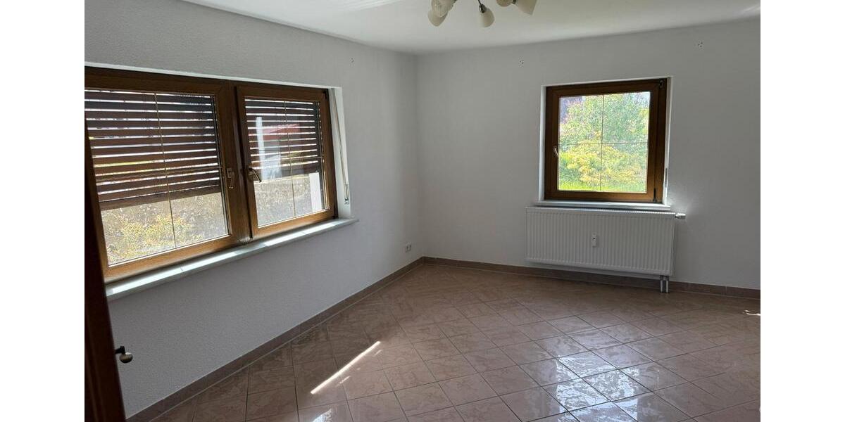 Erdgeschoßwohnung Heilsbronn - 4.5 Zimmer, 115 m&sup2;, 850&euro; | Angebot:26407113