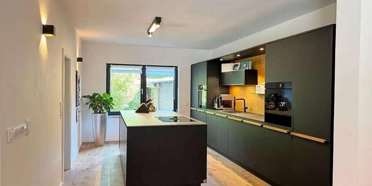 Einfamilienhaus Karlsruhe Daxlanden - 12 Zimmer, 360 m&sup2;, 1.100.000&euro; | Angebot:26689815