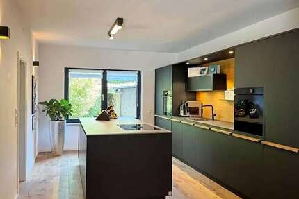 Haus Karlsruhe Daxlanden - 12 Zimmer, 360 m&sup2;, 1.100.000&euro; | Angebot:26689815