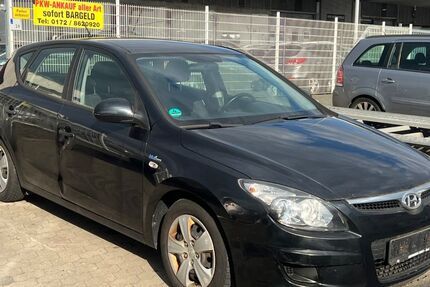 Hyundai i30 203.455 km 999 &euro; Nürnberg 90439