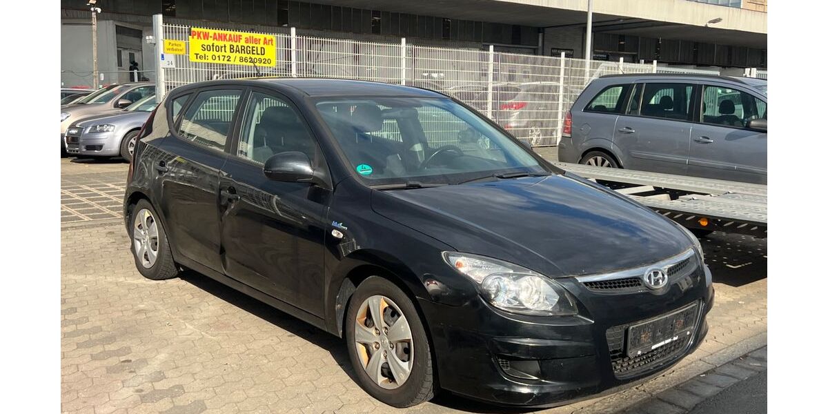 Hyundai i30 203.455 km 999 &euro; Nürnberg 90439