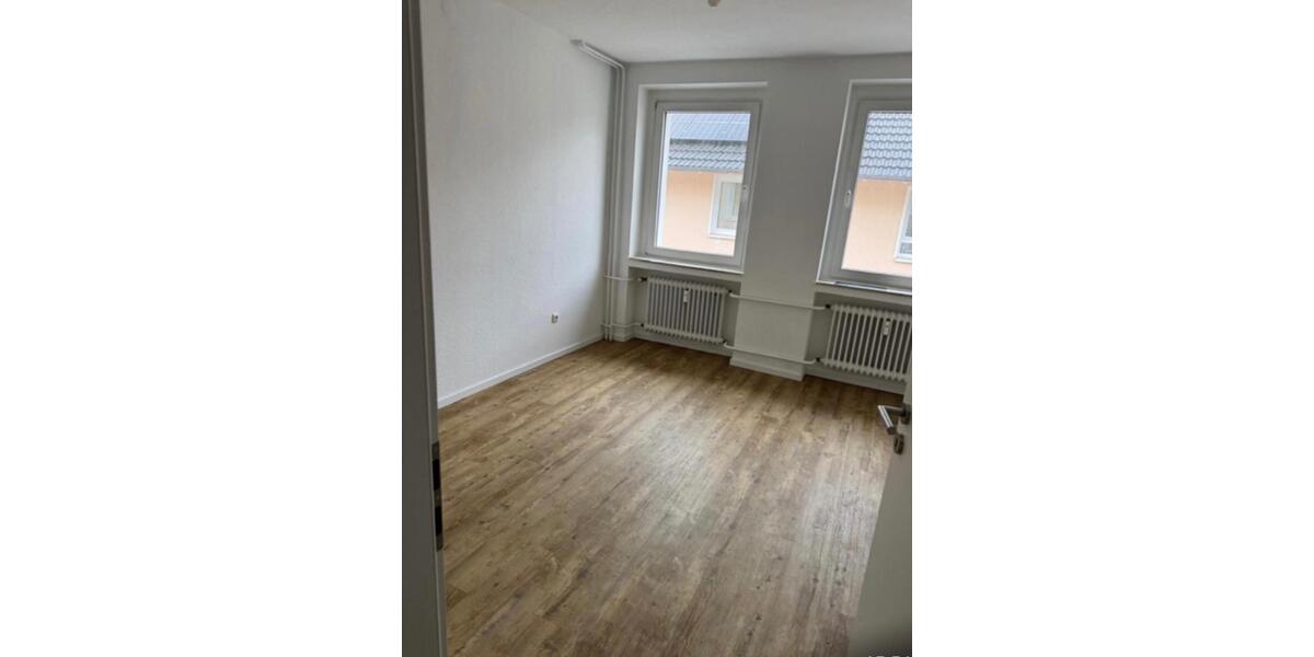 Etagenwohnung Büren - 4 Zimmer, 115 m&sup2;, 850&euro; | Angebot:25454134