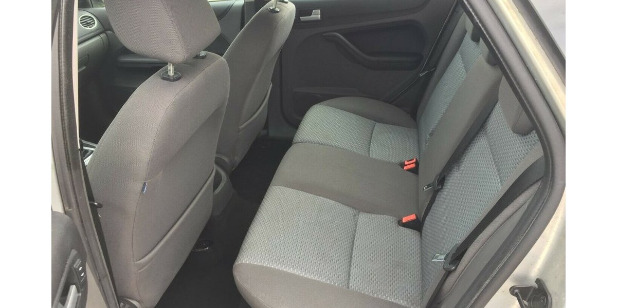 Ford Focus Klima, AHK.,Tüv Neu! 198.000 km 2.250 &euro; Himmelkron 95502