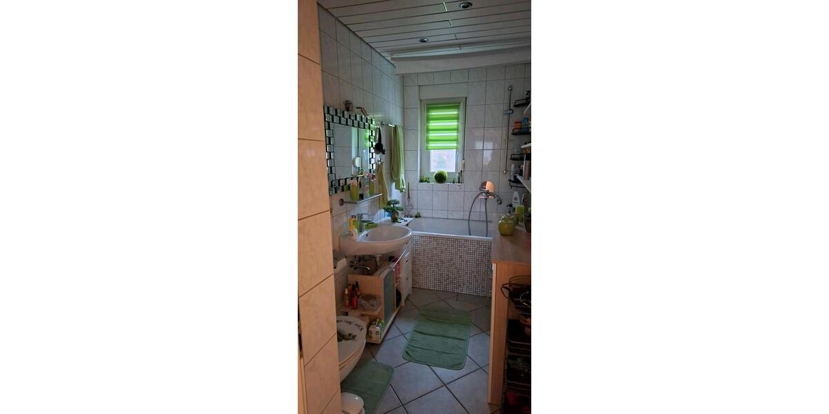 Etagenwohnung Bad Salzungen Tiefenort - 1 Zimmer, 166 m&sup2;, 135.000&euro; | Angebot:23757981