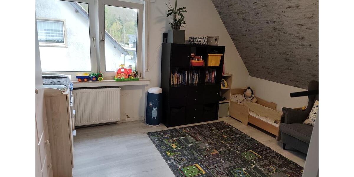 Dachgeschoßwohnung Adenau - 2 Zimmer, 85 m&sup2;, 700&euro; | Angebot:26236219