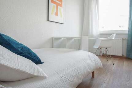 Zimmer Berlin Adlershof - 549&euro; | Angebot:27415175