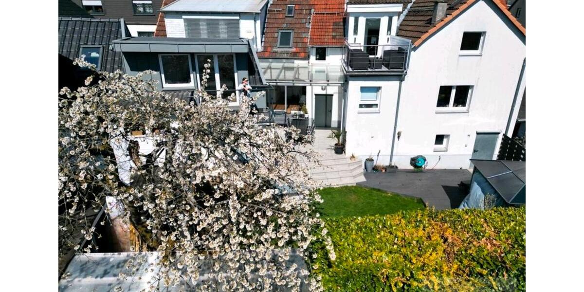 Einfamilienhaus Taunusstein - 8 Zimmer, 224 m&sup2;, 699.000&euro; | Angebot:26442309
