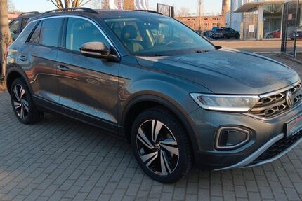 VW T-Roc 3.497 km 25.990 &euro; Leipzig 04179