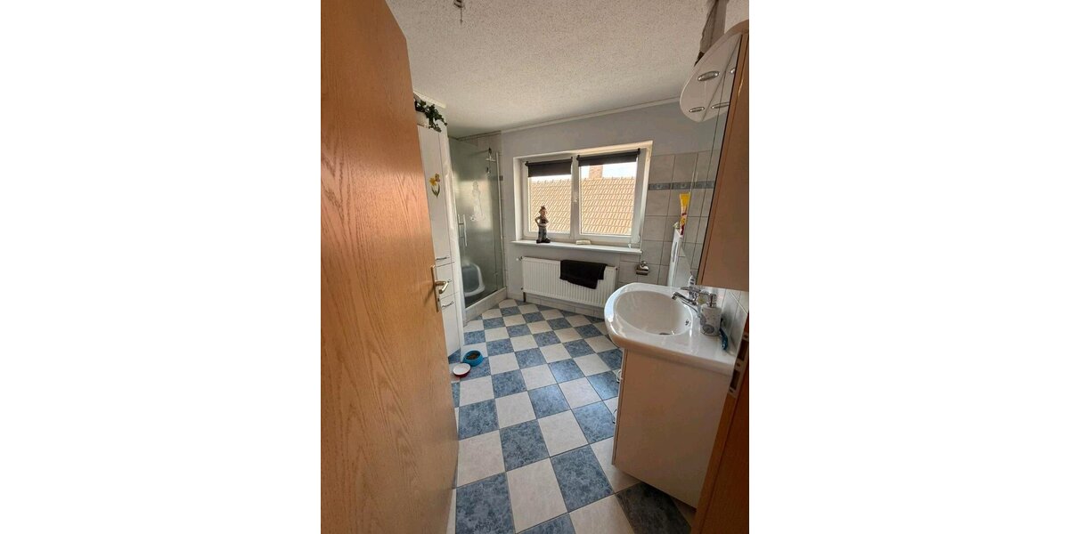 Ronshausen, EFH + Nebengeb. - Einfamilienhaus Ronshausen | Angebot:22923522