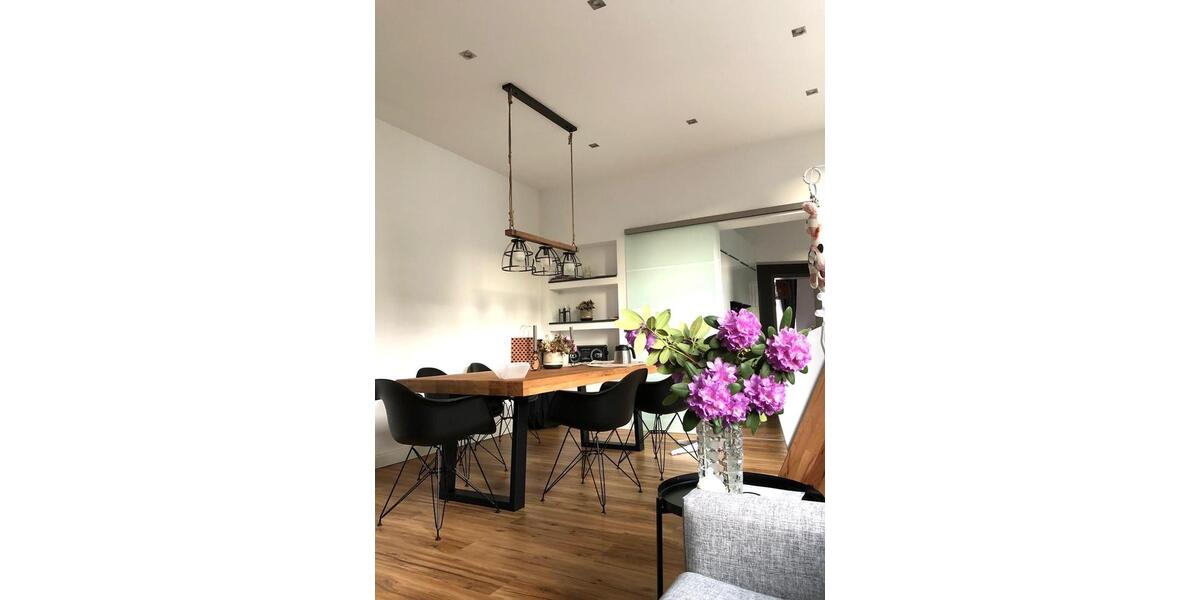 Etagenwohnung Hannover Vahrenwald-List - 4 Zimmer, 100 m&sup2;, 460.000&euro; | Angebot:26130880