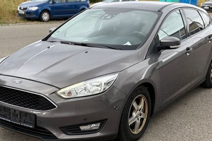 Ford Focus 120.324 km 6.950 &euro; Tuttlingen 78532